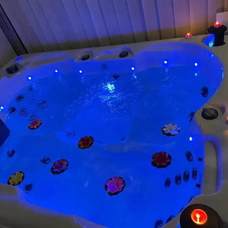 Houdarling Et Hammam Jacuzzi Et Sauna